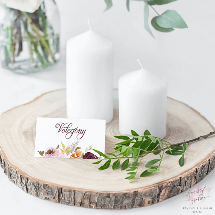 Bordó Virágos Festett Esküvői Ültetőkártya Bordó Virágos Festett Esküvői Ültetőkártya