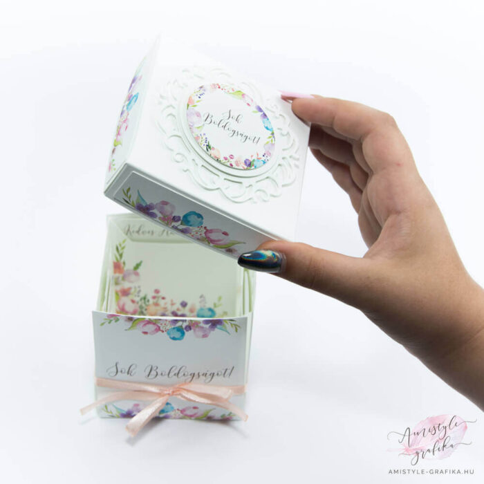 Virágos Esküvői Meglepetés Ajándékdoboz Virágos Esküvői Meglepetés Ajándékdoboz