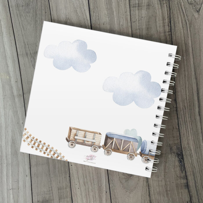 HÁTLAP_Blue Trains babanapló mockup HÁTLAP_Blue Trains babanapló mockup